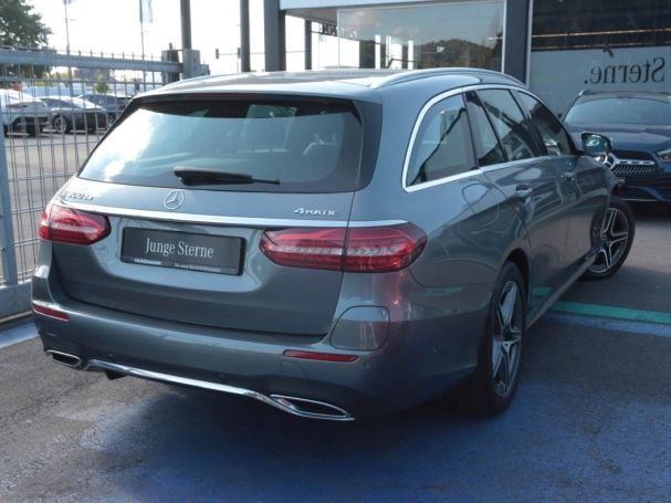 Mercedes-Benz E 300 de 4M T AMG MBUX Distronic Schiebedach SHZ Mercedes-Benz E 300 de 4M T AMG MBUX Distronic Schiebedach SHZ