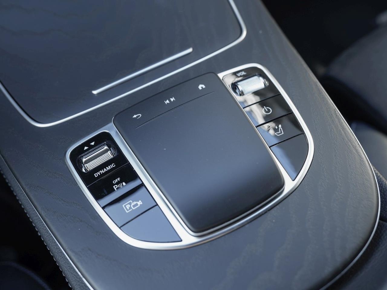 Mercedes-Benz E 300 de  AMG Night Kamera EasyP PublicCharging