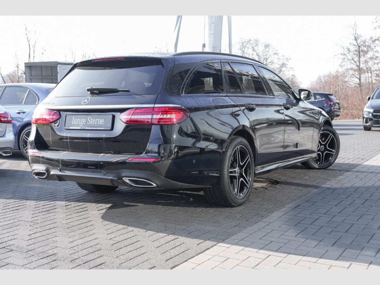 Mercedes-Benz E 300 de  AMG Night Kamera EasyP PublicCharging