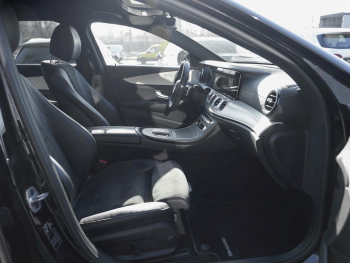 Mercedes-Benz E 300 de  AMG Night Kamera EasyP PublicCharging