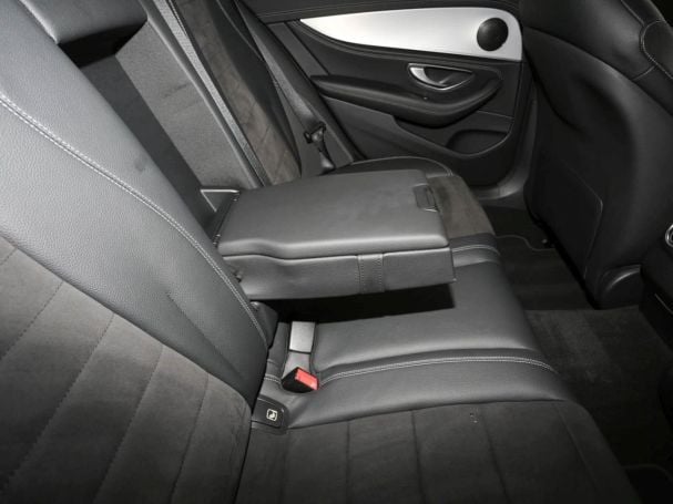 Mercedes-Benz E 300 de T AMG Night Distronic+ Kamera EasyPack Mercedes-Benz E 300 de T AMG Night Distronic+ Kamera EasyPack