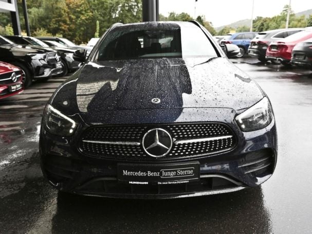 Mercedes-Benz E 300 de T AMG Night Distronic+ Kamera EasyPack Mercedes-Benz E 300 de T AMG Night Distronic+ Kamera EasyPack