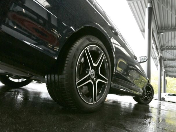 Mercedes-Benz E 300 de T AMG Night Distronic+ Kamera EasyPack Mercedes-Benz E 300 de T AMG Night Distronic+ Kamera EasyPack