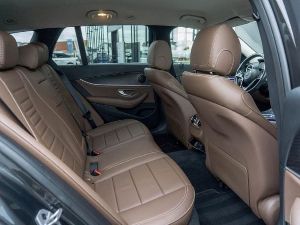 Mercedes-Benz E 300 de T AMG/Avantgarde Distronic+ Memory Mercedes-Benz E 300 de T AMG/Avantgarde Distronic+ Memory