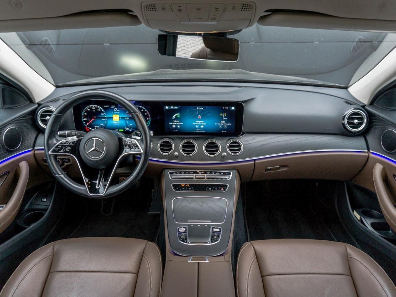 Mercedes-Benz E 300 de T AMG/Avantgarde Distronic+ Memory