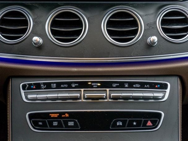 Mercedes-Benz E 300 de T AMG/Avantgarde Distronic+ Memory Mercedes-Benz E 300 de T AMG/Avantgarde Distronic+ Memory