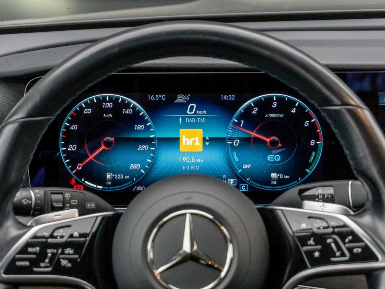 Mercedes-Benz E 300 de T AMG/Avantgarde Distronic+ Memory Mercedes-Benz E 300 de T AMG/Avantgarde Distronic+ Memory