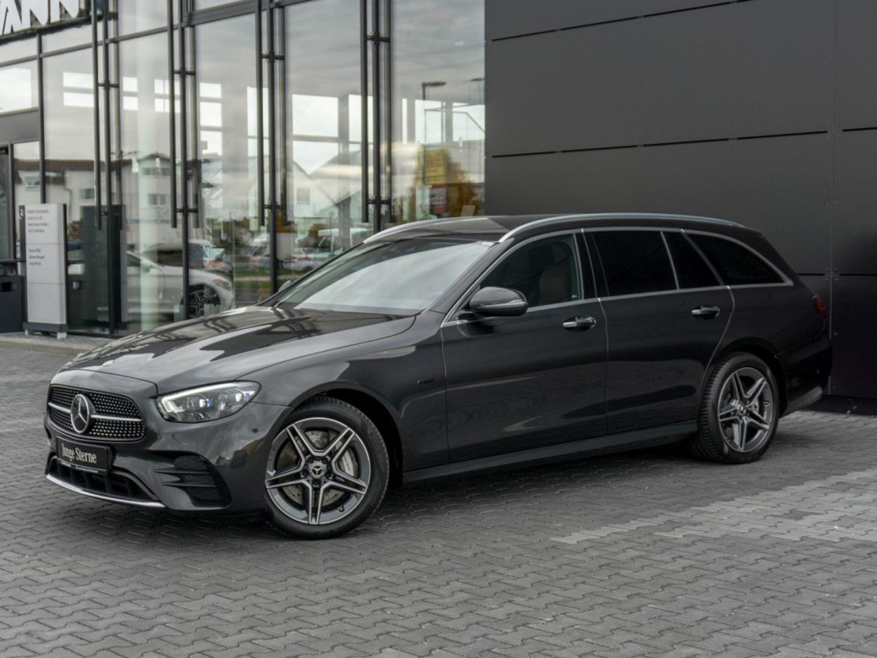 Mercedes-Benz E 300 de T AMG/Avantgarde Distronic+ Memory Mercedes-Benz E 300 de T AMG/Avantgarde Distronic+ Memory