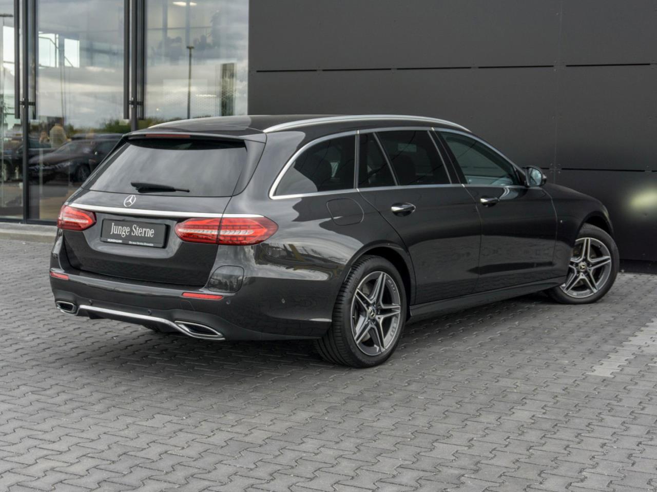 Mercedes-Benz E 300 de T AMG/Avantgarde Distronic+ Memory