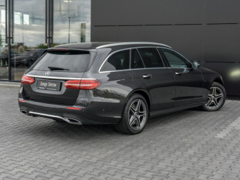 Mercedes-Benz E 300 de T AMG/Avantgarde Distronic+ Memory