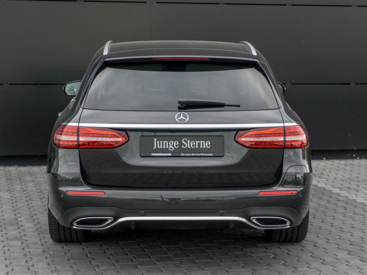 Mercedes-Benz E 300 de T AMG/Avantgarde Distronic+ Memory