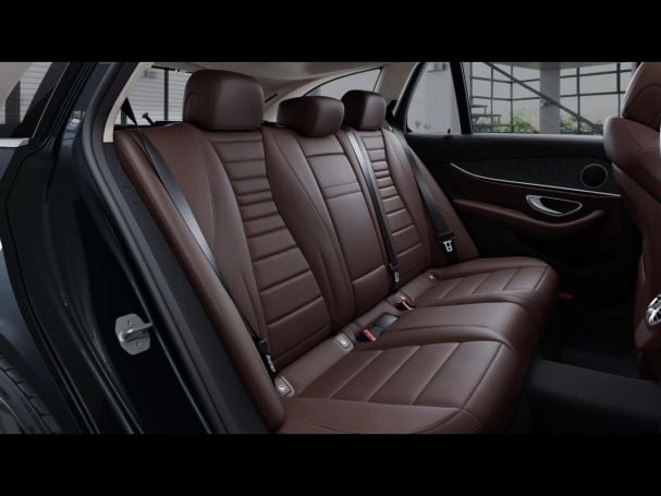 Mercedes-Benz E 300 de T AMG/Avantgarde Distronic+ Memory Mercedes-Benz E 300 de T AMG/Avantgarde Distronic+ Memory