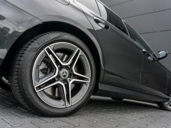 Mercedes-Benz E 300 de T AMG/Avantgarde Distronic+ Memory Mercedes-Benz E 300 de T AMG/Avantgarde Distronic+ Memory