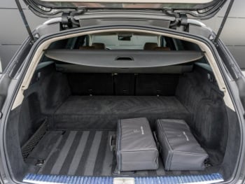 Mercedes-Benz E 300 de T AMG/Avantgarde Distronic+ Memory Mercedes-Benz E 300 de T AMG/Avantgarde Distronic+ Memory