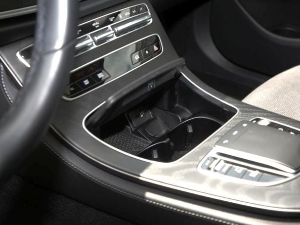 Mercedes-Benz E 300 de T AMG/Avantgarde Panorama AHK Distronic+ Mercedes-Benz E 300 de T AMG/Avantgarde Panorama AHK Distronic+