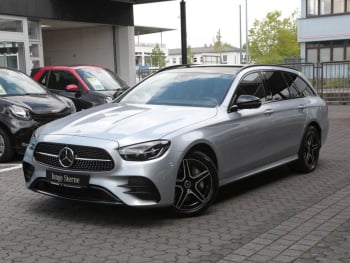 Mercedes-Benz E 300 de T AMG/Avantgarde Panorama AHK Distronic+