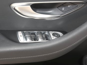 Mercedes-Benz E 300 de T AMG/Avantgarde Panorama AHK Distronic+