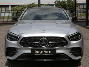 Mercedes-Benz E 300 de T AMG/Avantgarde Panorama AHK Distronic+