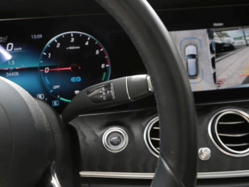 Mercedes-Benz E 300 de T AMG/Avantgarde Panorama AHK Distronic+