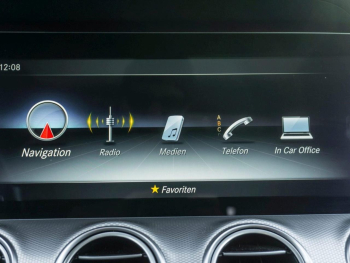 Mercedes-Benz E 300 de T Avantgarde Panorama AHK Distronic 360°