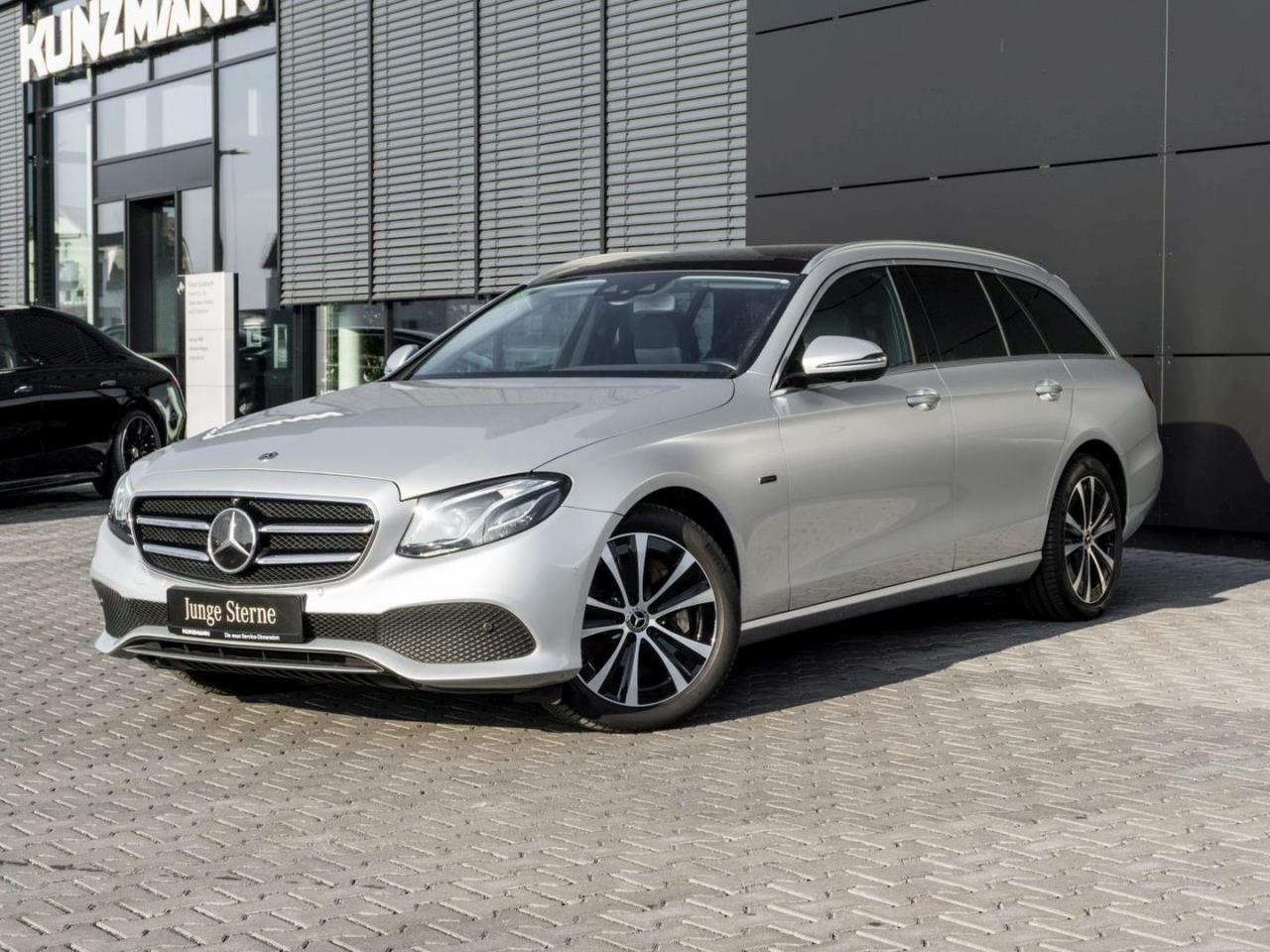 Mercedes-Benz E 300 de T Avantgarde Panorama AHK Distronic 360°