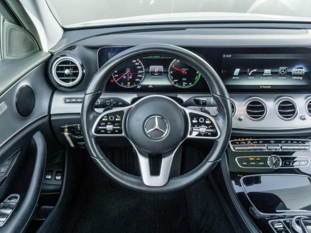 Mercedes-Benz E 300 de T Avantgarde Panorama AHK Distronic 360°
