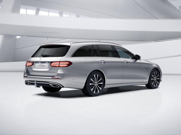 Mercedes-Benz E 300 de T Avantgarde Panorama AHK Distronic 360°