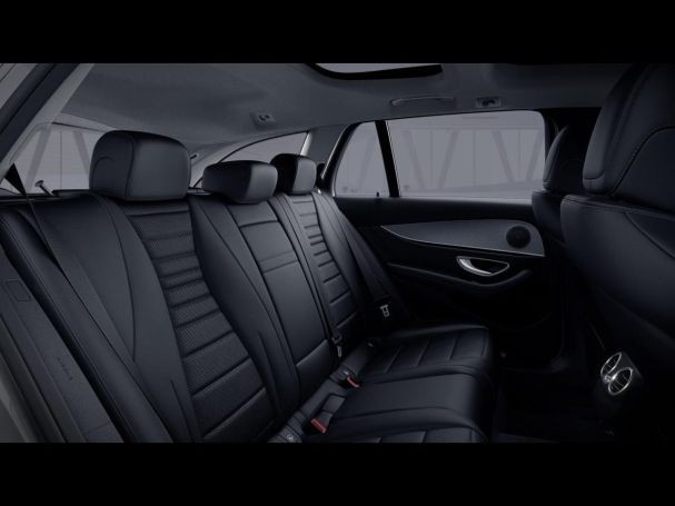 Mercedes-Benz E 300 de T Avantgarde Panorama AHK Distronic 360°