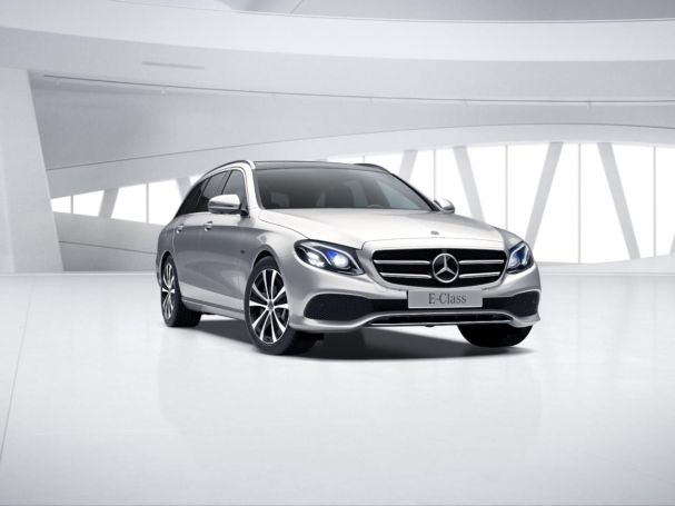 Mercedes-Benz E 300 de T Avantgarde Panorama AHK Distronic 360°