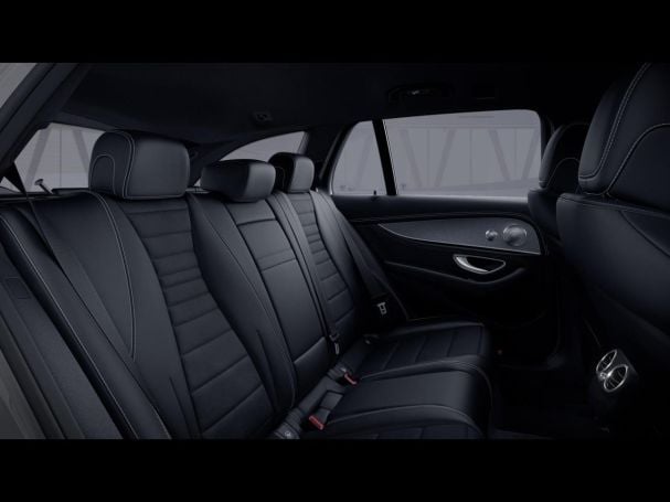 Mercedes-Benz E 300 de T AMG Night Distronic+ 360° Parktronic Mercedes-Benz E 300 de T AMG Night Distronic+ 360° Parktronic