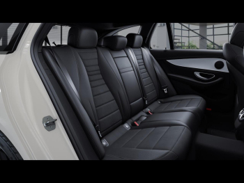 Mercedes-Benz E 300 de T AMG Night Navi AHK Distronic Kamera