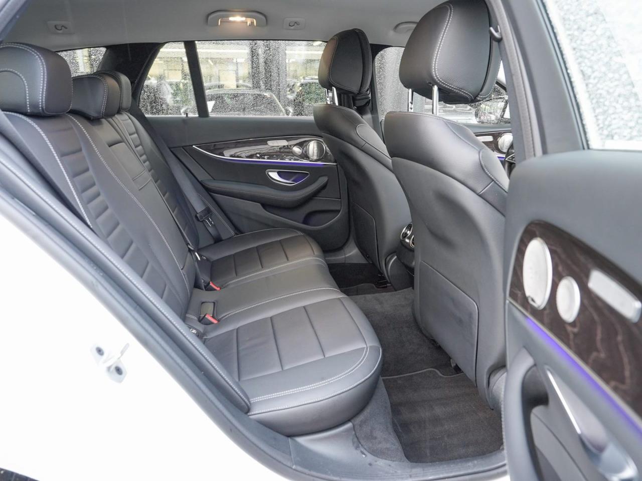 Mercedes-Benz E 300 de T Avantgarde Distronic+ Burmester Memory