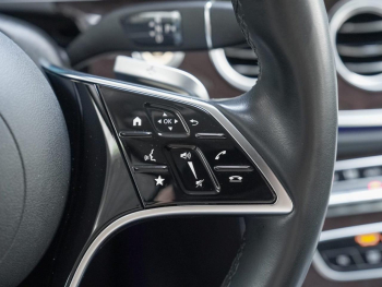 Mercedes-Benz E 300 de T Avantgarde Distronic+ Burmester Memory