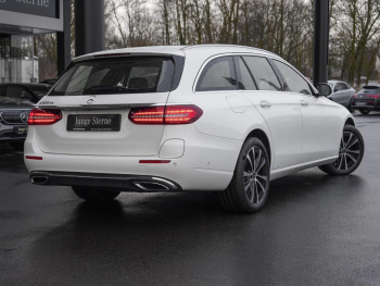 Mercedes-Benz E 300 de T Avantgarde Distronic+ Burmester Memory