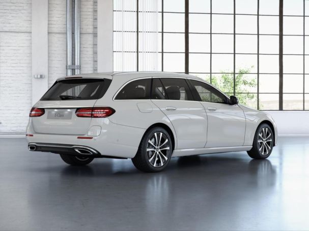 Mercedes-Benz E 300 de T Avantgarde Distronic+ Burmester Memory