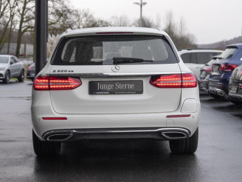 Mercedes-Benz E 300 de T Avantgarde Distronic+ Burmester Memory