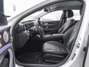 Mercedes-Benz E 300 de T Avantgarde Distronic+ Burmester Memory