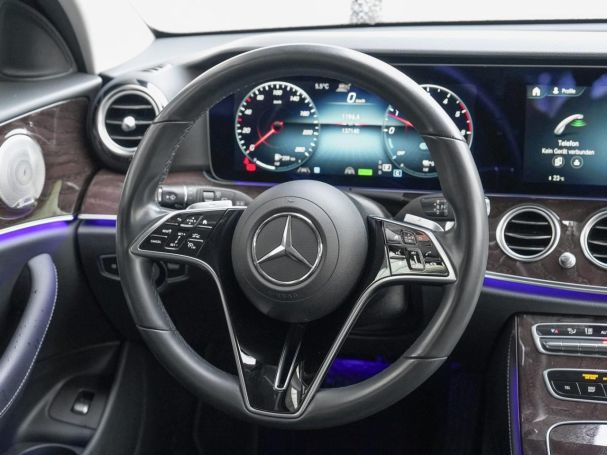 Mercedes-Benz E 300 de T Avantgarde Distronic+ Burmester Memory