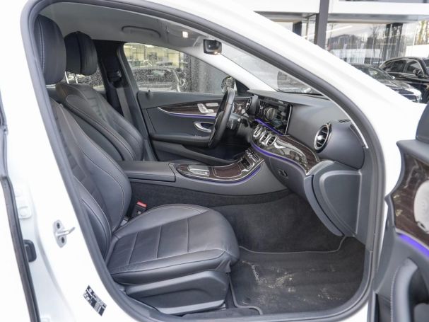 Mercedes-Benz E 300 de T Avantgarde Distronic+ Burmester Memory