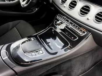 Mercedes-Benz E 300 de T Avantgarde MBUX Navi Distronic+ 360°