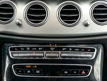 Mercedes-Benz E 300 de T Avantgarde MBUX Navi Distronic+ 360°