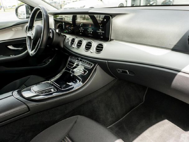 Mercedes-Benz E 300 de T Avantgarde MBUX Navi Distronic+ 360° Mercedes-Benz E 300 de T Avantgarde MBUX Navi Distronic+ 360°
