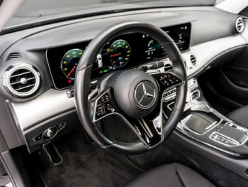 Mercedes-Benz E 300 de T Avantgarde MBUX Navi Distronic+ 360°