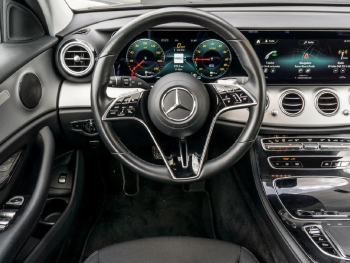 Mercedes-Benz E 300 de T Avantgarde MBUX Navi Distronic+ 360°