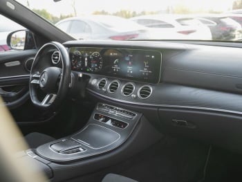 Mercedes-Benz E 300 de T AMG Night MBUX Navi+ Kamera DAB SHZ