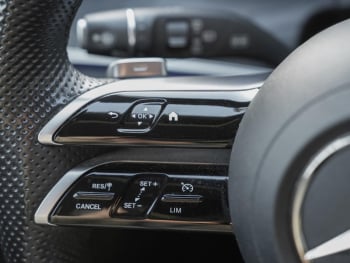 Mercedes-Benz E 300 de T AMG Night MBUX Navi+ Kamera DAB SHZ