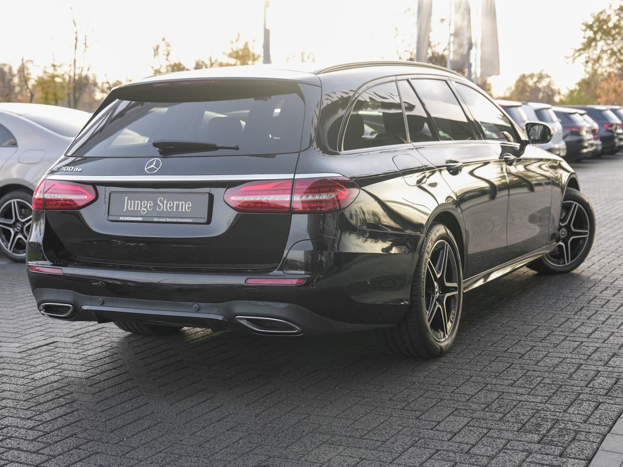 Mercedes-Benz E 300 de T AMG Night MBUX Navi+ Kamera DAB SHZ