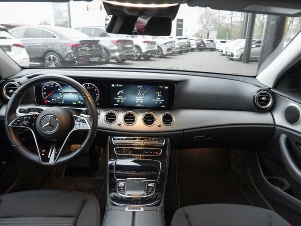 Mercedes-Benz E 300 de T Avantgarde Distronic+ 360° AHK Easy-P