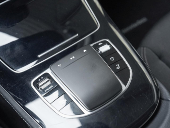 Mercedes-Benz E 300 de T Avantgarde Distronic+ 360° AHK Easy-P