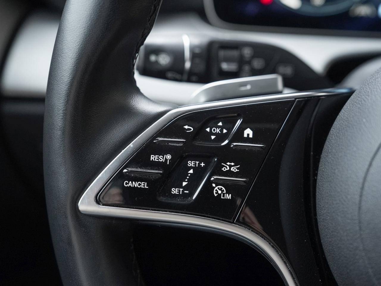 Mercedes-Benz E 300 de T Avantgarde Distronic+ 360° AHK Easy-P